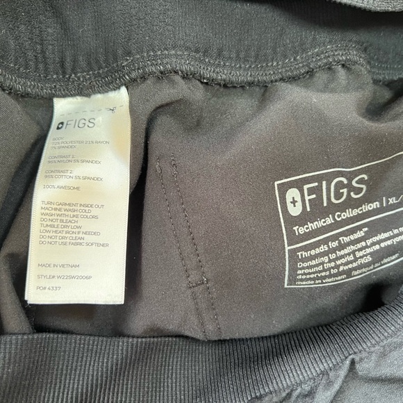 FIGS Zamora Maternity Jogger Scrub Pants in Black, size XL/P - Picture 7 of 9